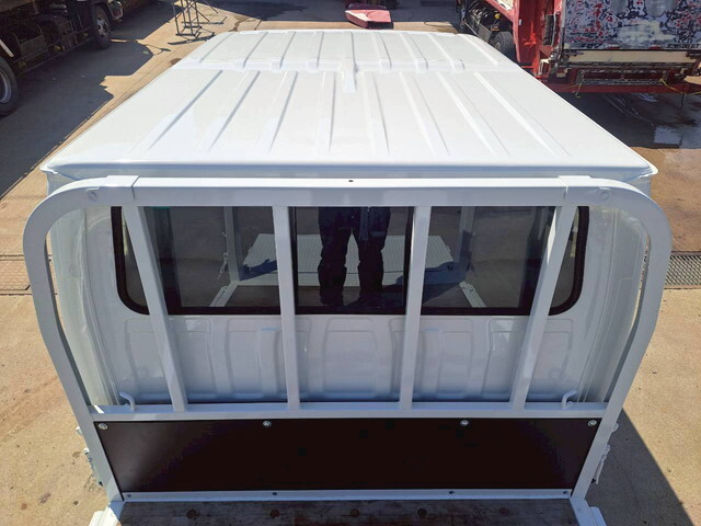 いすゞエルフダブルキャブ（Wキャブ）小型（2t・3t）[写真21]