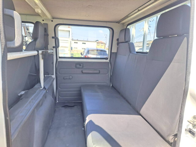 いすゞエルフダブルキャブ（Wキャブ）小型（2t・3t）[写真31]