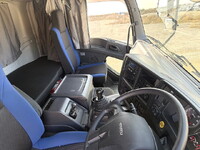 いすゞギガアルミウイング大型（10t）[写真33]