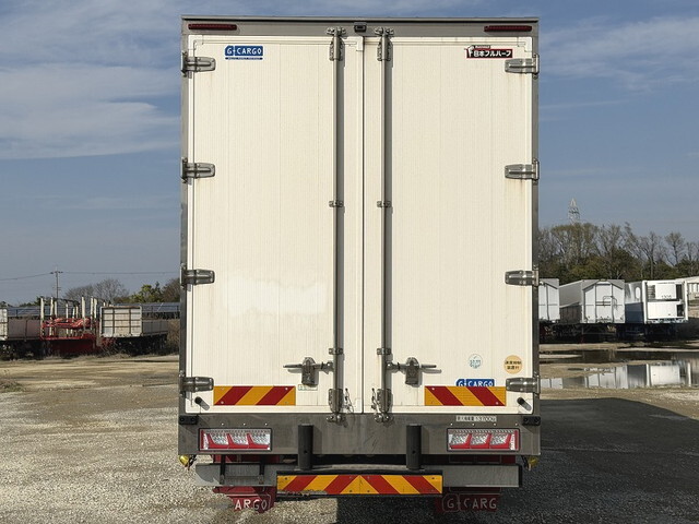 いすゞギガアルミウイング大型（10t）[写真05]