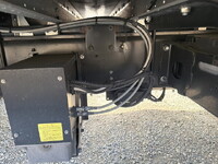 いすゞギガアルミウイング大型（10t）[写真26]