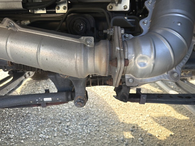 いすゞギガアルミウイング大型（10t）[写真26]