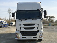 いすゞギガアルミウイング大型（10t）[写真04]