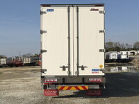 いすゞギガアルミウイング大型（10t）[写真06]