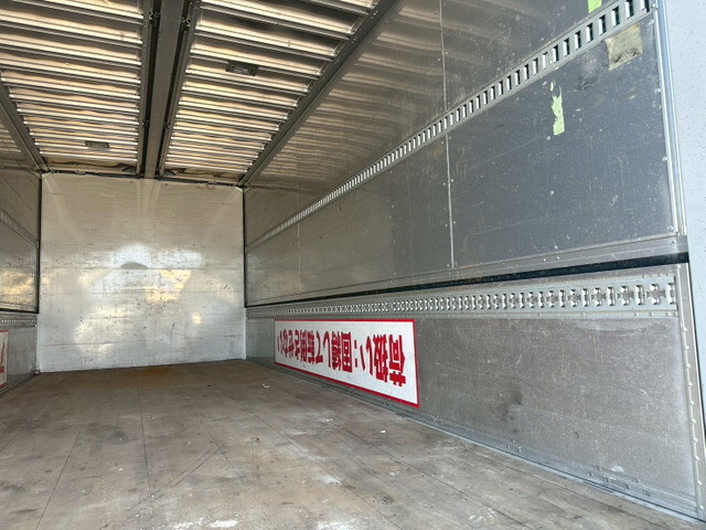 いすゞフォワードアルミウイング中型（4t）[写真14]