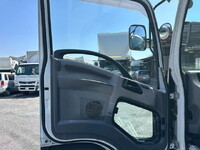 いすゞフォワードアルミウイング中型（4t）[写真17]