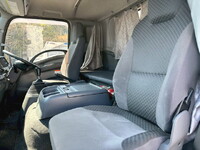 いすゞフォワードアルミウイング中型（4t）[写真22]