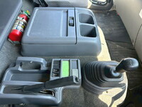 いすゞフォワードアルミウイング中型（4t）[写真31]