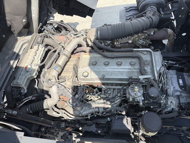 日野プロフィアアルミウイング大型（10t）[写真15]