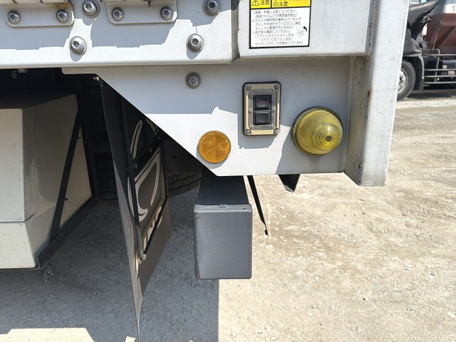日野プロフィアアルミウイング大型（10t）[写真25]