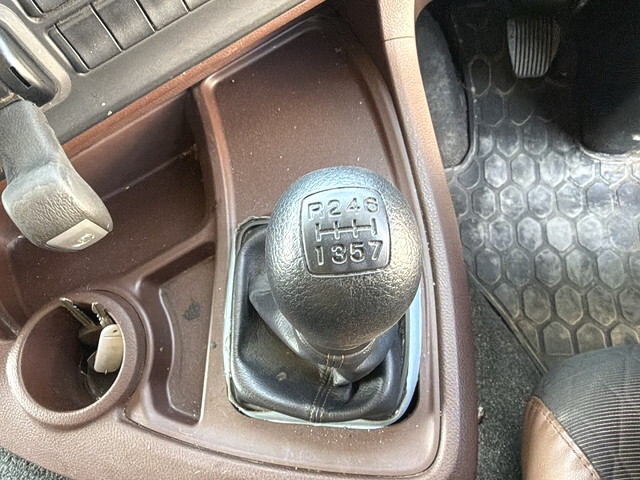 日野プロフィアアルミウイング大型（10t）[写真34]