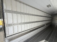 三菱ふそうスーパーグレート冷蔵冷凍ウイング大型（10t）[写真14]