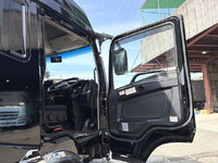 三菱ふそうスーパーグレート冷蔵冷凍ウイング大型（10t）[写真31]