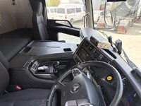 三菱ふそうスーパーグレート冷蔵冷凍ウイング大型（10t）[写真34]