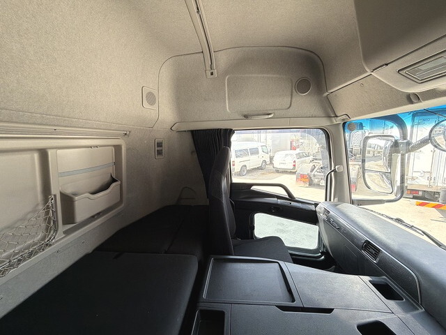 三菱ふそうスーパーグレート冷蔵冷凍ウイング大型（10t）[写真39]