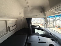 三菱ふそうスーパーグレート冷蔵冷凍ウイング大型（10t）[写真40]