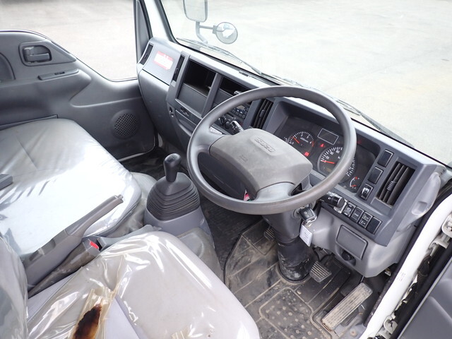 いすゞエルフクレーン3段小型（2t・3t）[写真31]