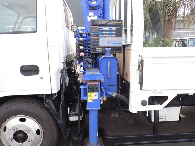 いすゞエルフクレーン3段小型（2t・3t）[写真06]