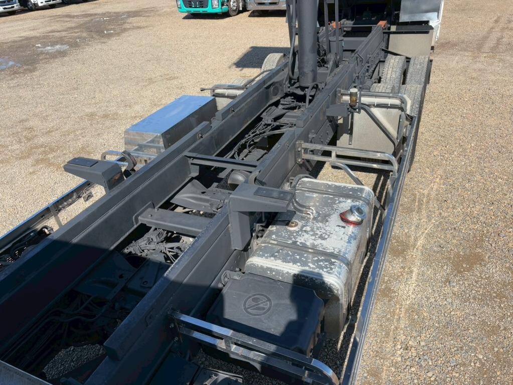 日野プロフィア深ダンプ（土砂禁ダンプ）大型（10t）[写真13]