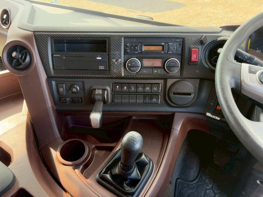 日野プロフィア深ダンプ（土砂禁ダンプ）大型（10t）[写真21]