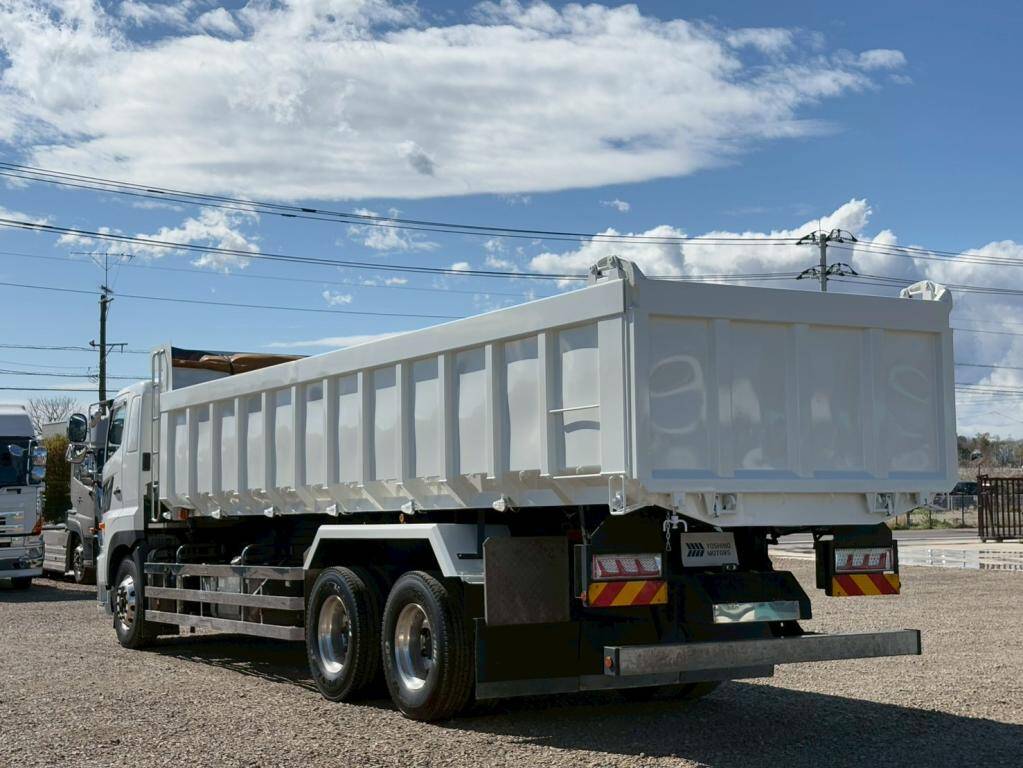 日野プロフィア深ダンプ（土砂禁ダンプ）大型（10t）[写真03]