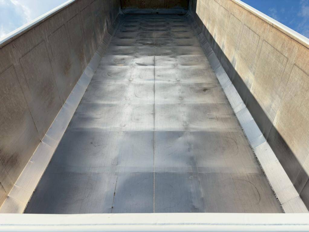 日野プロフィア深ダンプ（土砂禁ダンプ）大型（10t）[写真08]