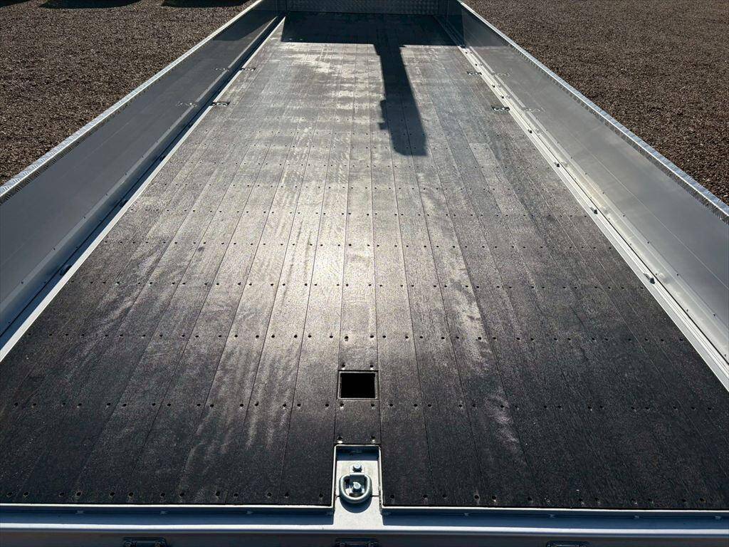 三菱ふそうスーパーグレートクレーン4段大型（10t）[写真08]