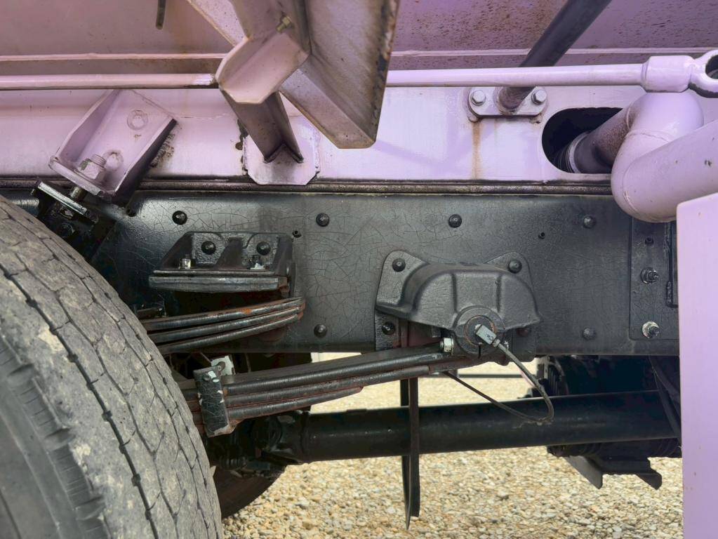 UDトラックスクオンバキュームカー大型（10t）[写真13]