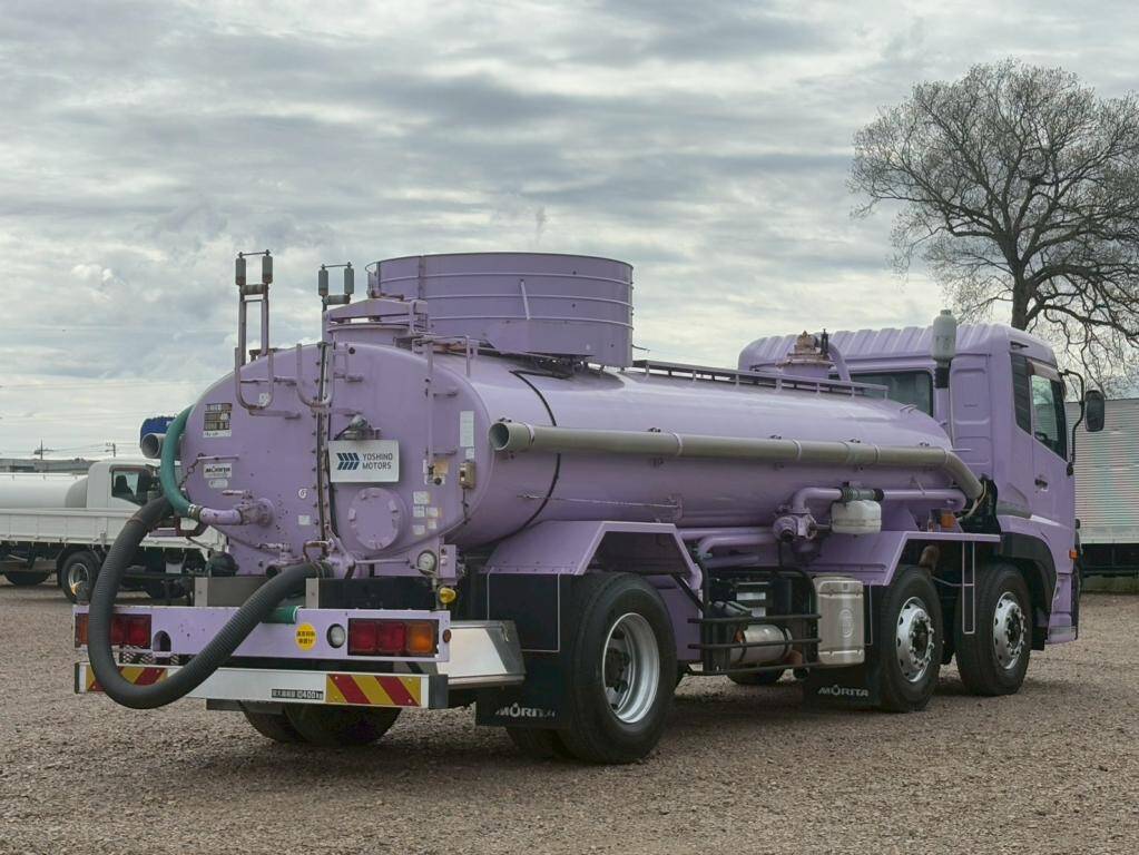 UDトラックスクオンバキュームカー大型（10t）[写真04]