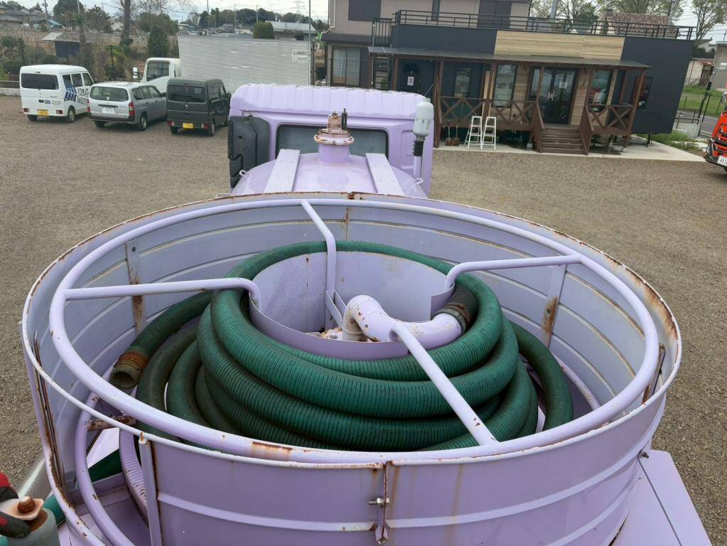 UDトラックスクオンバキュームカー大型（10t）[写真06]