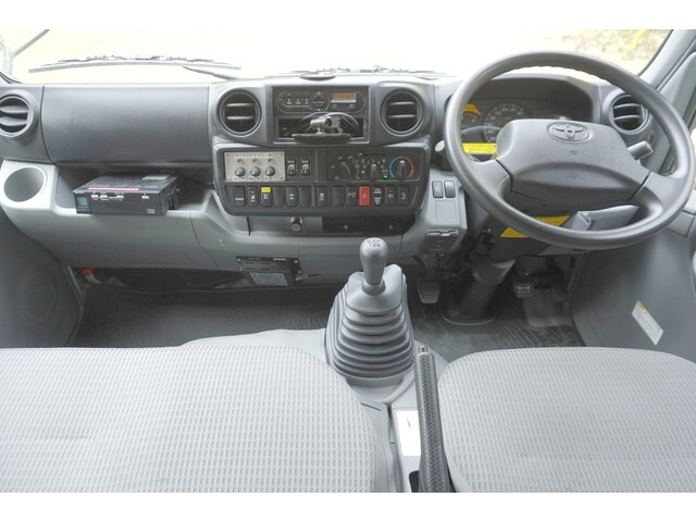 トヨタその他の車種ダブルキャブ（Wキャブ）小型（2t・3t）[写真39]