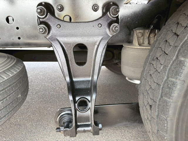 いすゞフォワードアルミウイング中型（4t）[写真23]