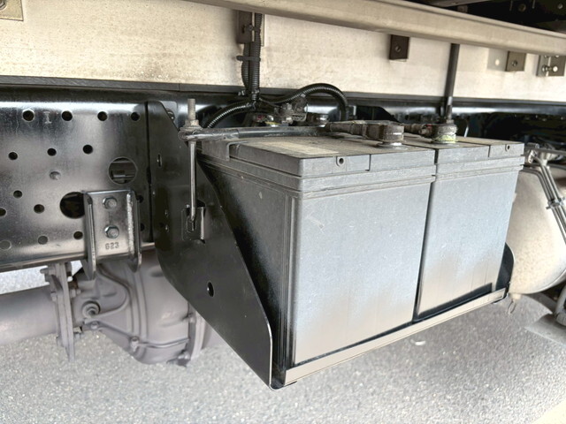 いすゞフォワードアルミウイング中型（4t）[写真31]