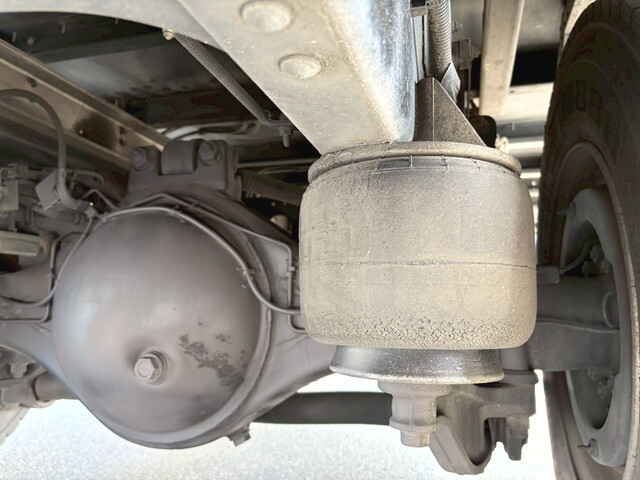 いすゞフォワードアルミウイング中型（4t）[写真34]