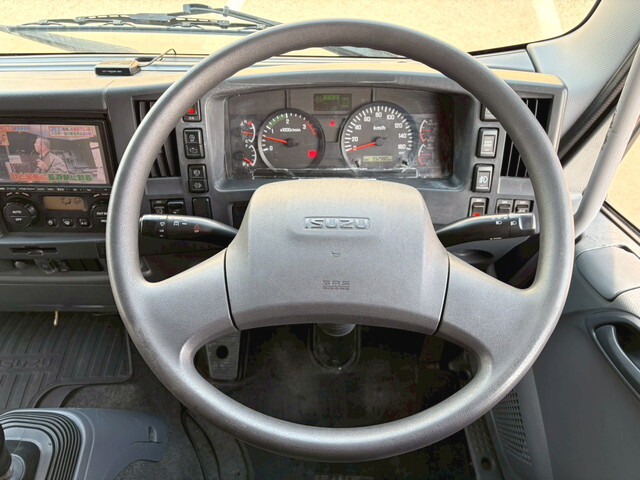 いすゞフォワードアルミウイング中型（4t）[写真39]