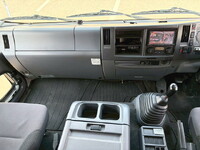 いすゞフォワードアルミウイング中型（4t）[写真41]