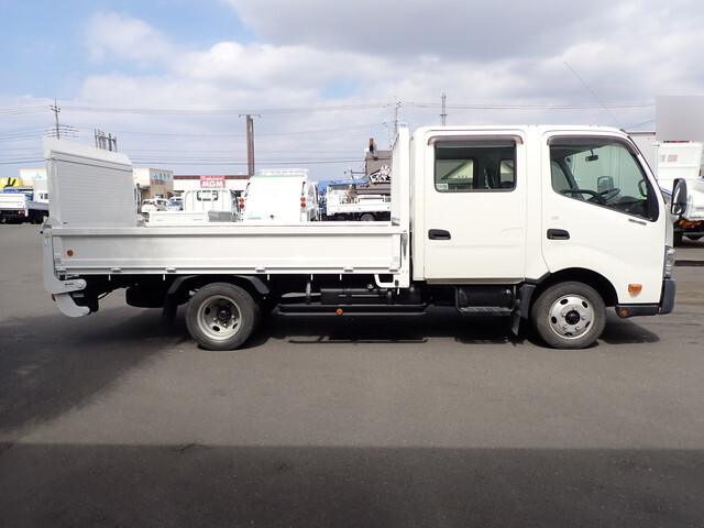 日野デュトロダブルキャブ（Wキャブ）小型（2t・3t）[写真02]