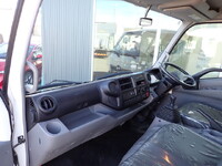 日野デュトロダブルキャブ（Wキャブ）小型（2t・3t）[写真24]