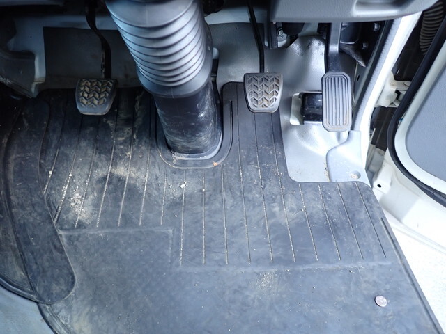 日野デュトロダブルキャブ（Wキャブ）小型（2t・3t）[写真27]