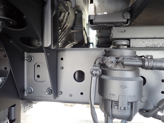 日野デュトロダブルキャブ（Wキャブ）小型（2t・3t）[写真32]