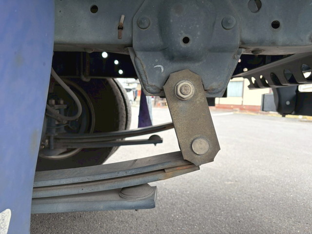 いすゞエルフ冷凍車（冷蔵車）小型（2t・3t）[写真17]