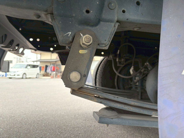 いすゞエルフ冷凍車（冷蔵車）小型（2t・3t）[写真22]