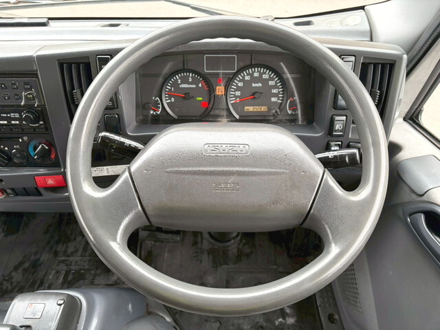 いすゞエルフ冷凍車（冷蔵車）小型（2t・3t）[写真25]