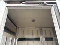 いすゞエルフ冷凍車（冷蔵車）小型（2t・3t）[写真09]