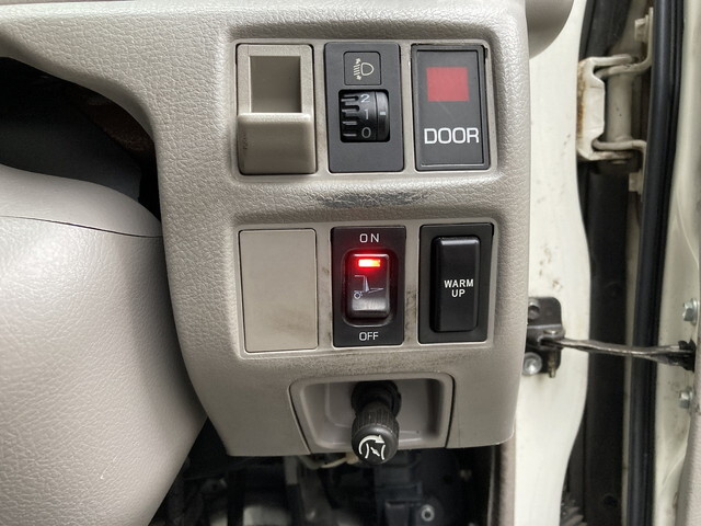 トヨタダイナアルミバン小型（2t・3t）[写真32]