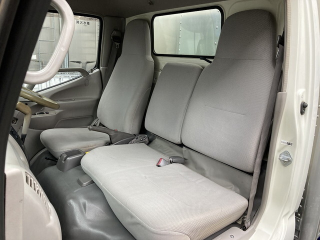 トヨタダイナアルミバン小型（2t・3t）[写真37]