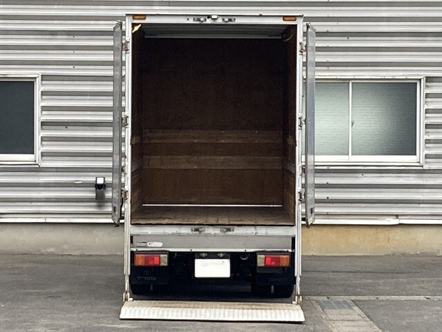 トヨタダイナアルミバン小型（2t・3t）[写真04]