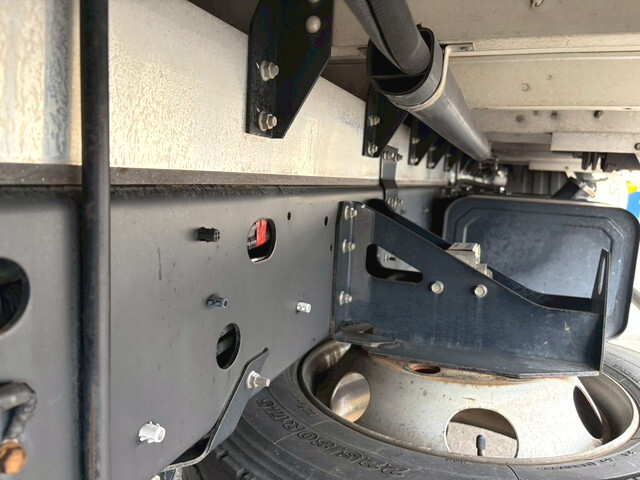 日野レンジャーアルミウイング中型（4t）[写真11]