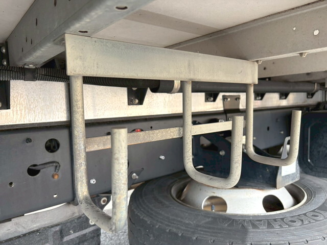 日野レンジャーアルミウイング中型（4t）[写真12]