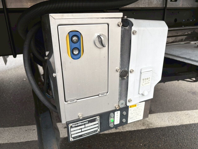 日野レンジャーアルミウイング中型（4t）[写真17]